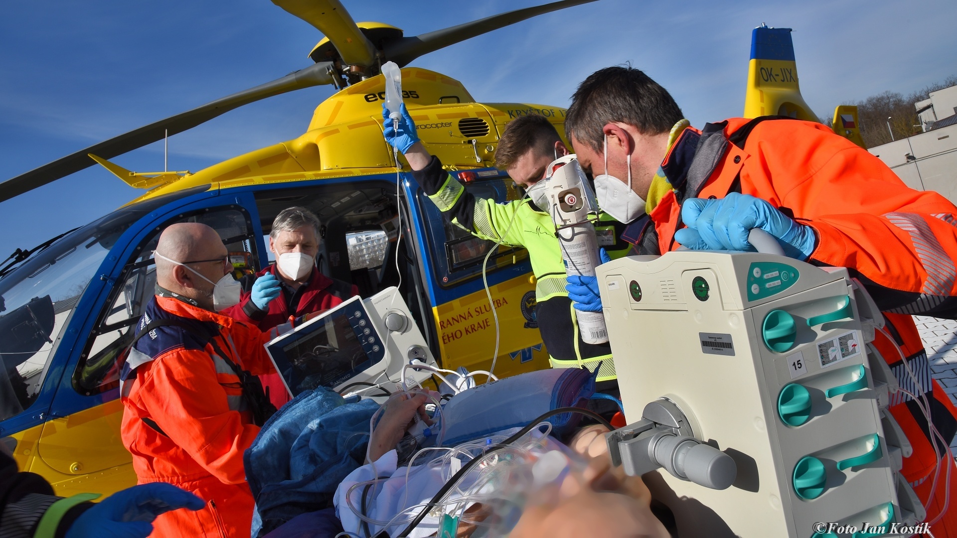 Kryštof 13 na heliportu Praha Krč, 30.3.2021